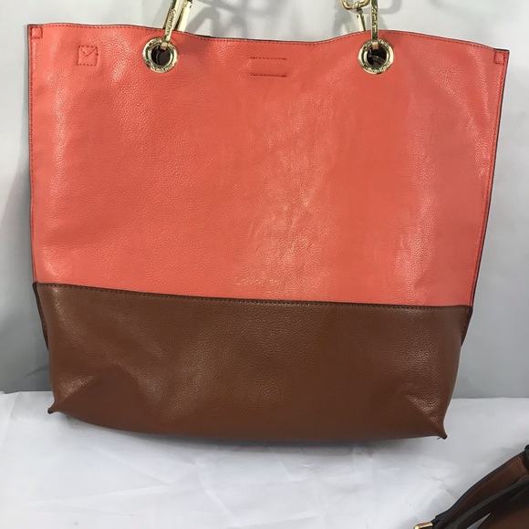 Calvin Klein Reversible Tote Bag - Picture 6 of 8